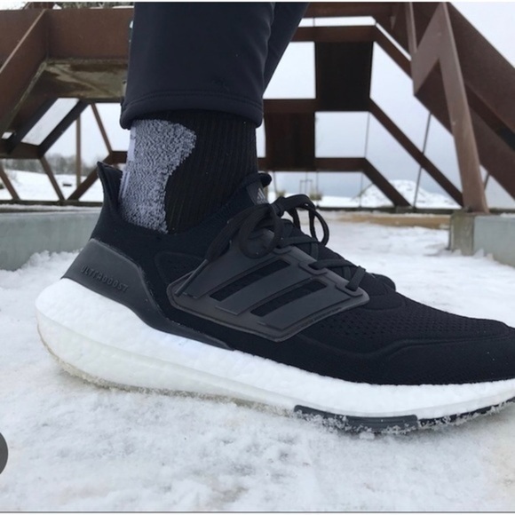 Adidas ultra boost 21 women size 7.5 - Picture 1 of 7
